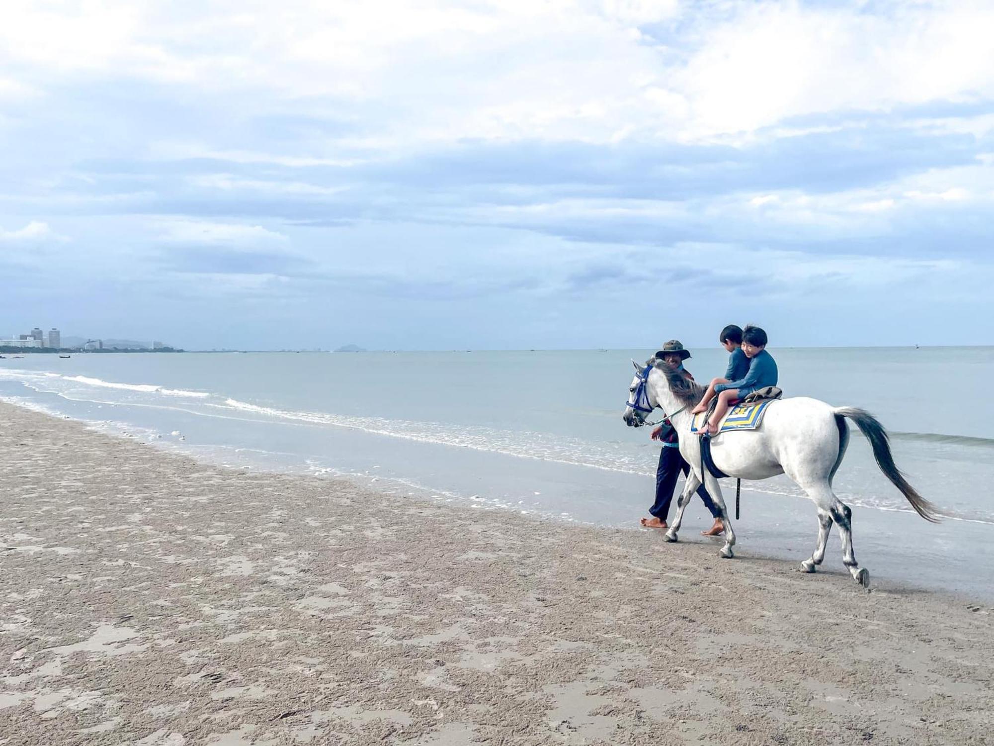 Seaview 2 Bedroom Beach Front Vacation Huahin ภายนอก รูปภาพ